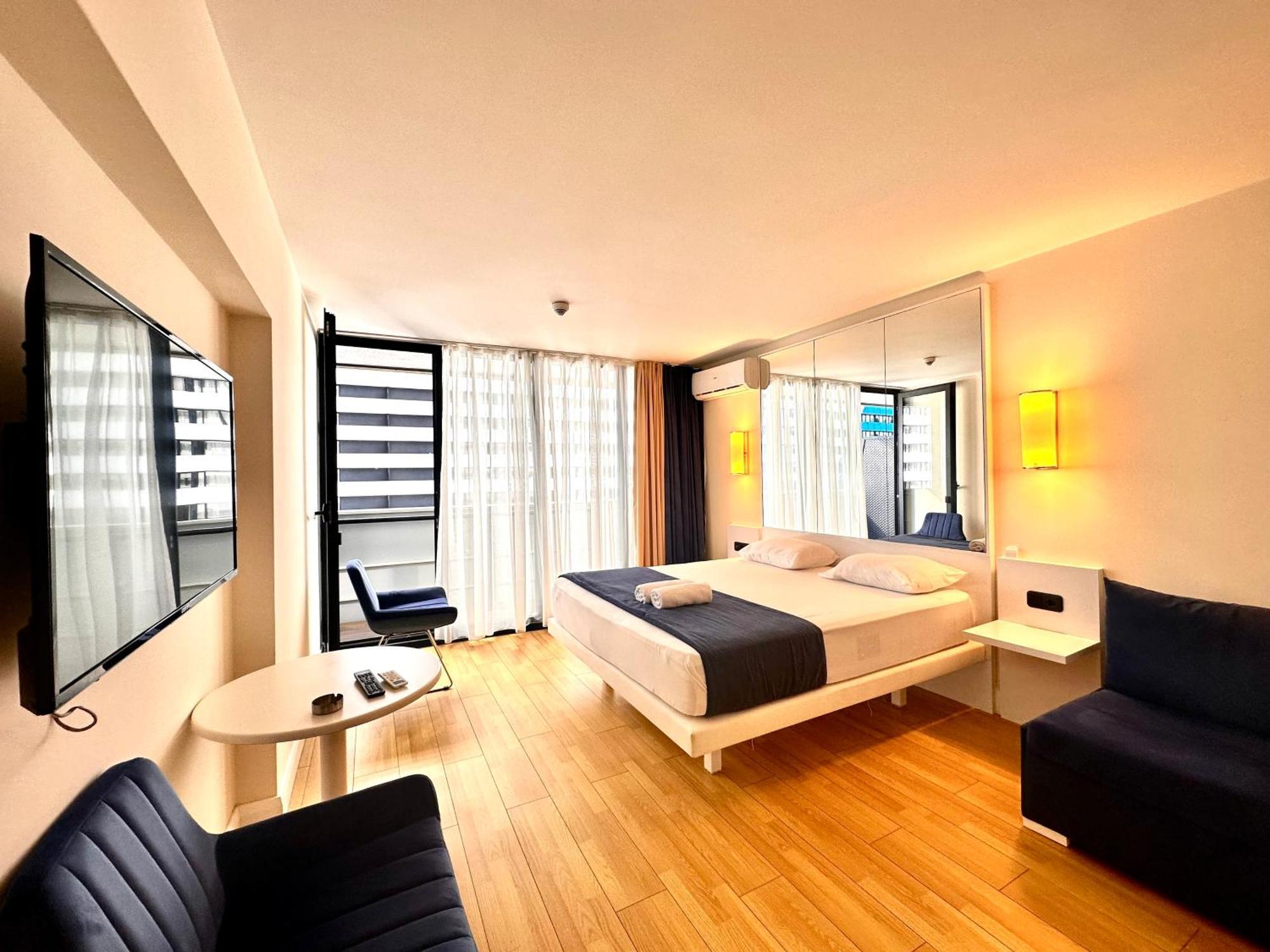 Batumi Orbi City Apart Hotel Buitenkant foto