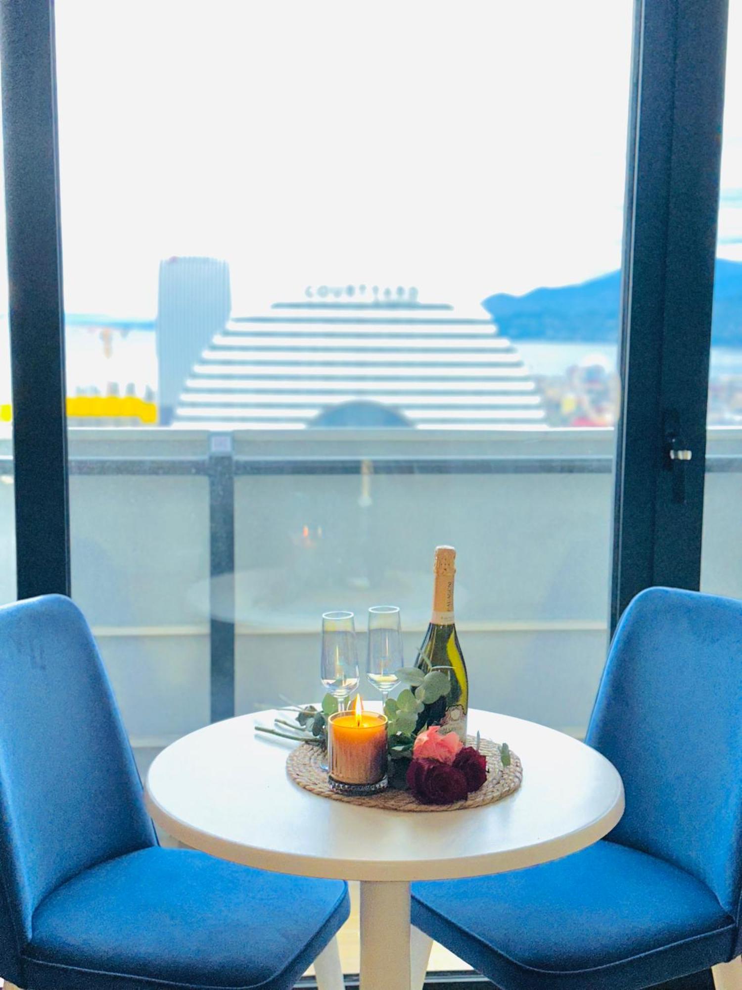 Batumi Orbi City Apart Hotel Buitenkant foto