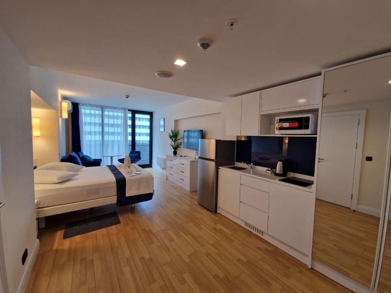 Batumi Orbi City Apart Hotel Buitenkant foto